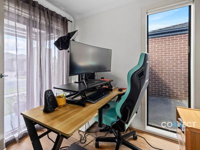 25 Macpherson Circuit, Cranbourne East