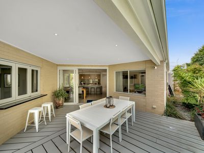 4 Tallrush Street, Clyde North