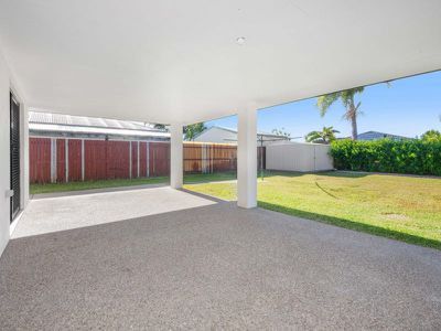 4 Gingham Street, Glenella