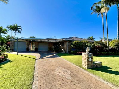 9 Lakeside Court, Torquay