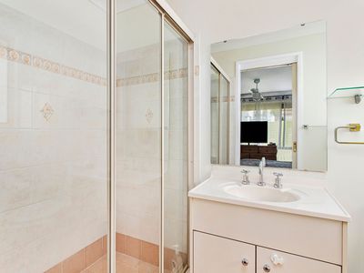 43 Hillside Drive, Albion Park