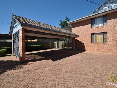 2 / 35 Quinn Street, Dubbo