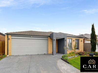 14 Stark Circuit, Cranbourne East