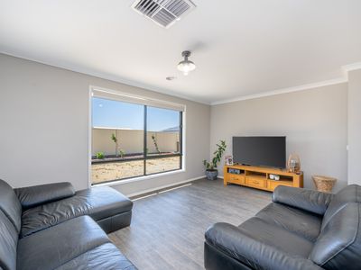 9 Iluka Drive, Shepparton North