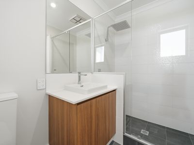 15 Montague Gra, Bushmead