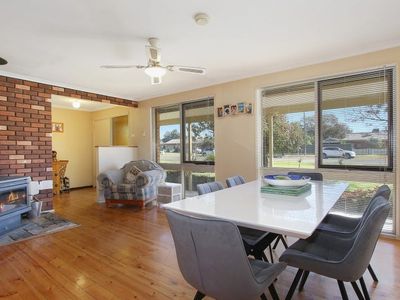138 Larmer St, Howlong