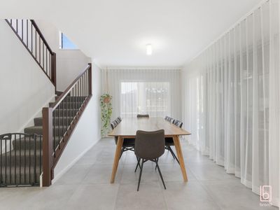 4 Freesia Way, Hamlyn Terrace