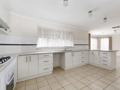 3A Howitt Court , Werribee