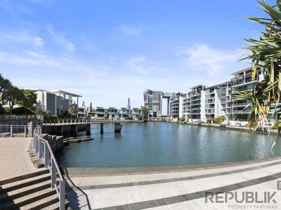 2205 / 2 Ephraim Island Parade, Paradise Point