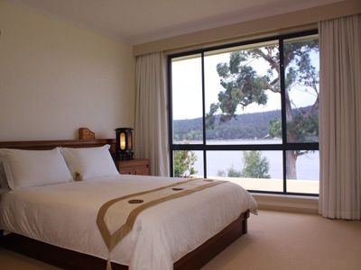6707 Channel Highway, Deep Bay