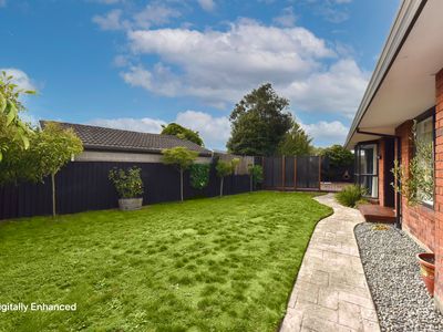 2 Edwins Way, Burwood