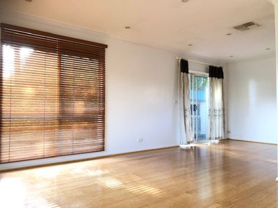 1 / 20 Walter Street, Mitcham