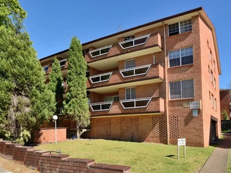 2 / 2 Kitchener Street, Kogarah