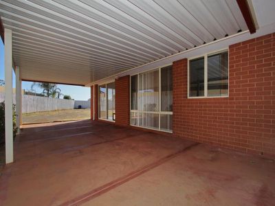 4 McGillivray Crescent, Somerville