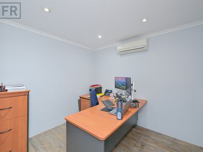 8 / 14 Helmshore Way, Port Kennedy