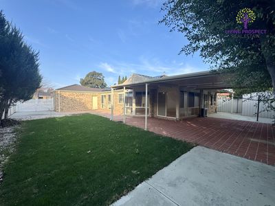 12 Sorrento Avenue, Point Cook