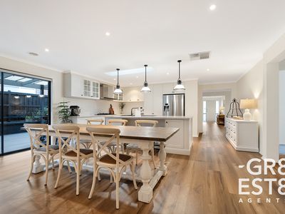 10 REDLEAF CLOSE, Hampton Park