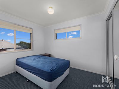 4 / 13 Booval Street, Booval
