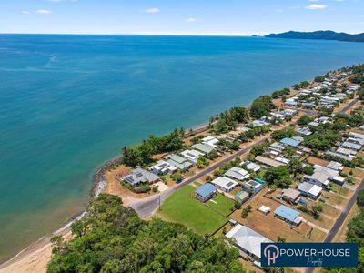 27 Feldt Street, Flying Fish Point