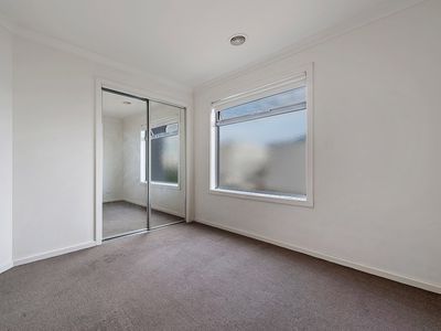 7/8 Moresby Court, Craigieburn