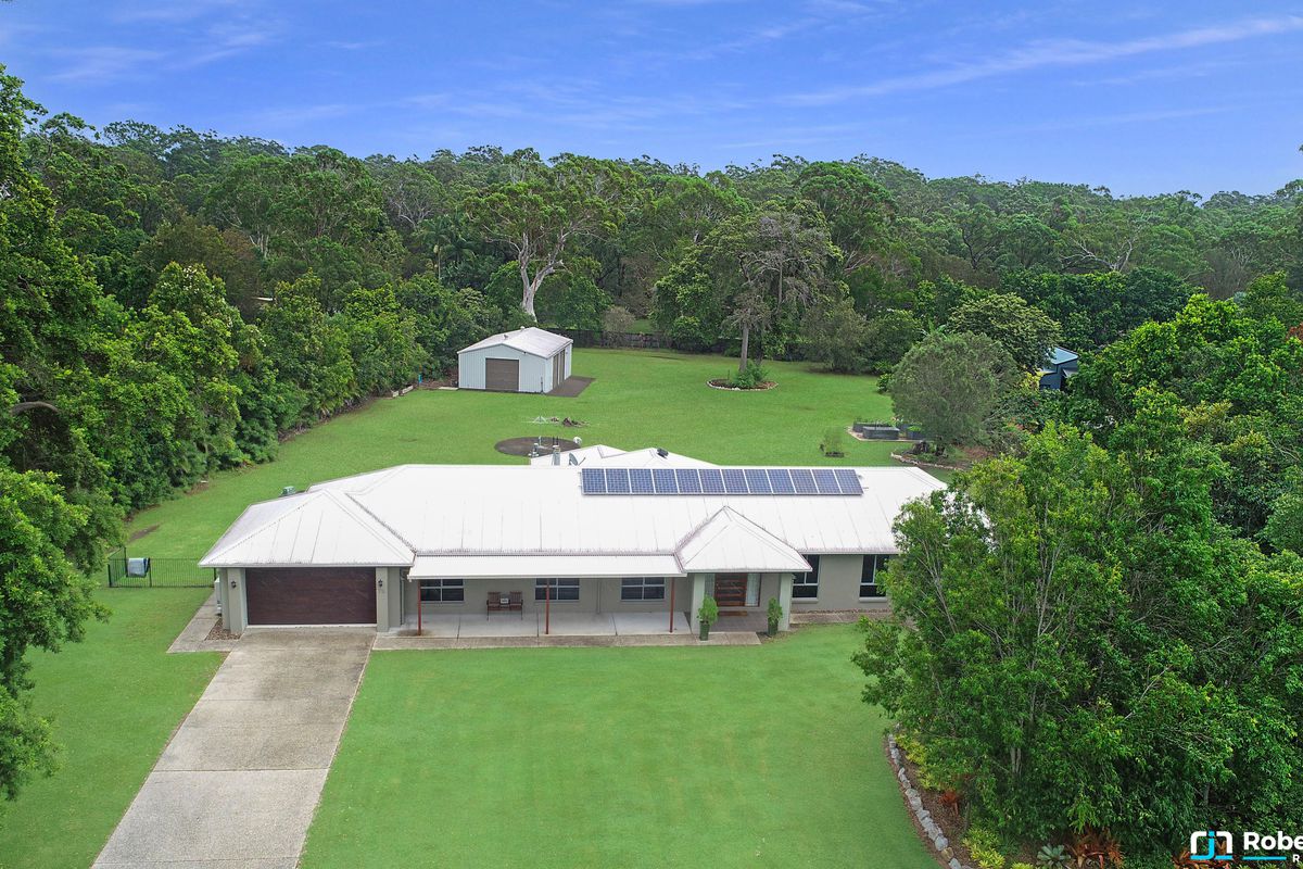 73 Edington Drive, Cooroibah