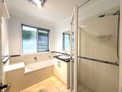2 Eucalyptus Place, Kirkwood