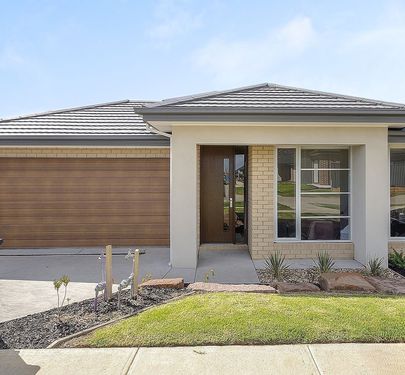 16 Pelagos Drive, Clyde