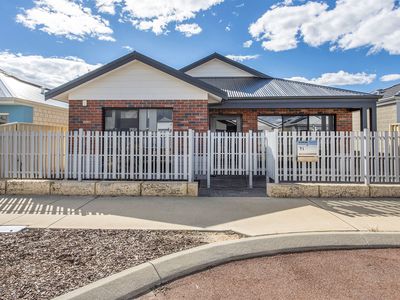 14 Ferrolana Chase, Madora Bay