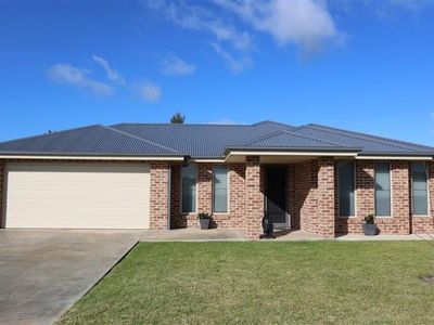 4 Yasmine Court, Forbes