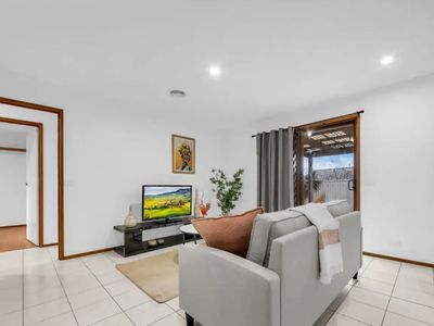 11 Cobungra Court, Hallam