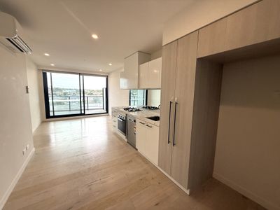 212 / 864 Blackburn Road, Clayton