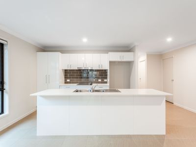 81 Crest Street, Narangba