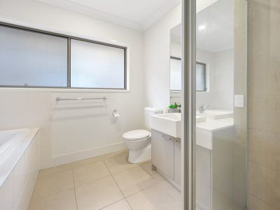 53 Apple Berry Avenue, Coomera