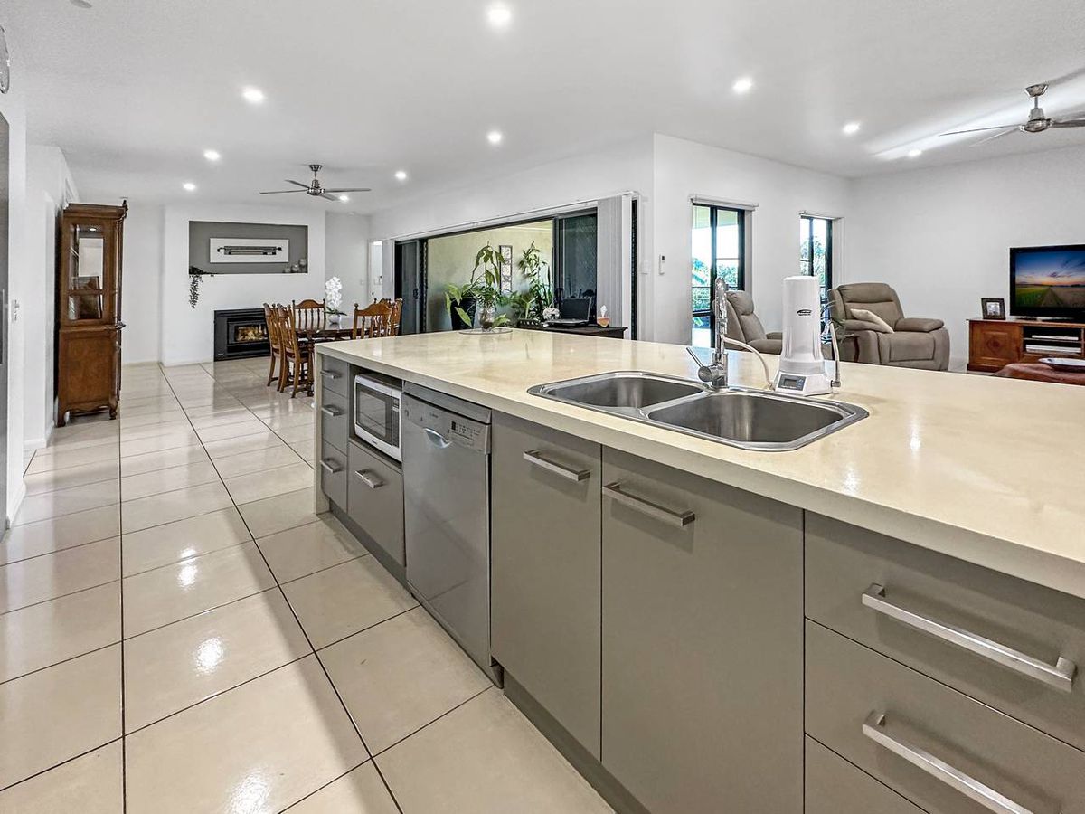 8 Agnew Street, Atherton