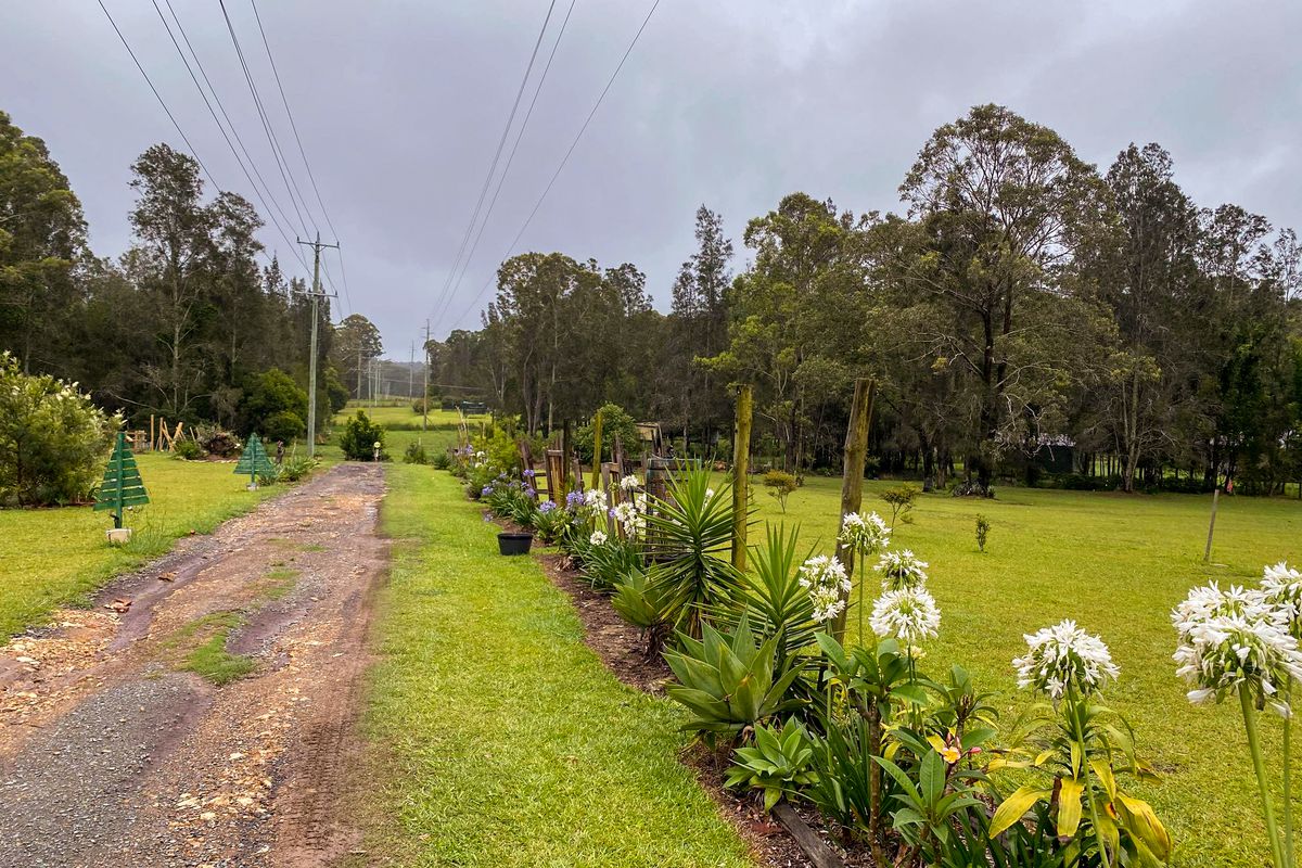 13A Woodlands Drive, Hallidays Point