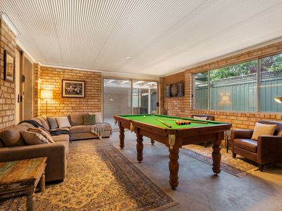 2 PARK LANE, Wodonga