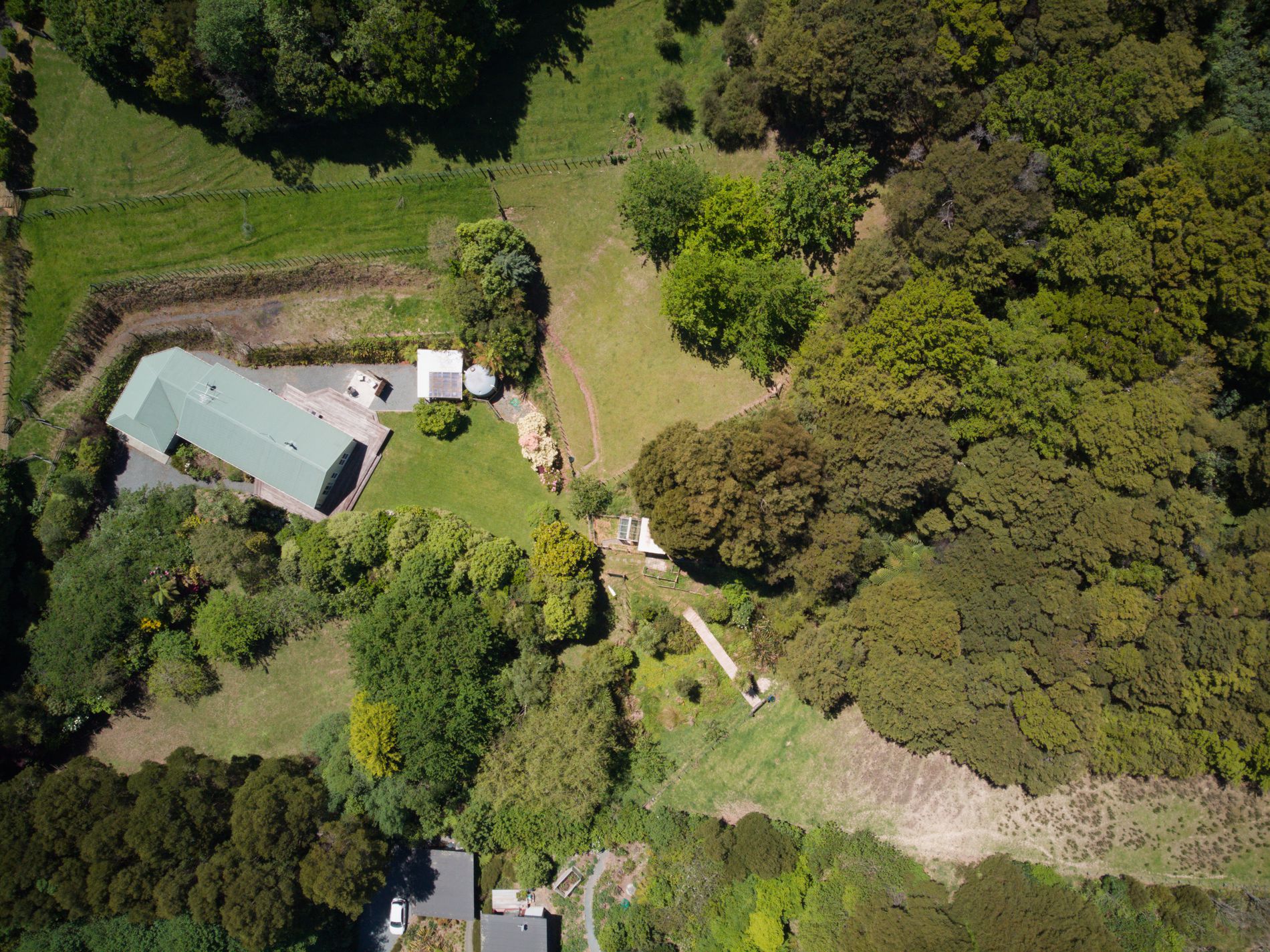 5C Janet Frame Way, Whitemans Valley