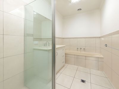 3 / 1059 CALIMO STREET, North Albury