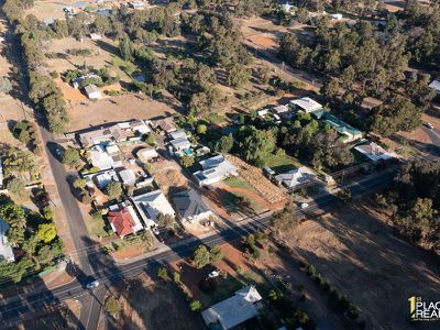65 Foster St, Collie
