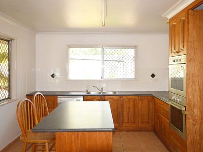 18 Rosemary Street, Bellbird Park