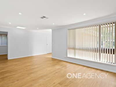 7 Oaks Avenue, Kanahooka