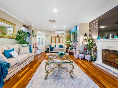 42 Cale Street, Como