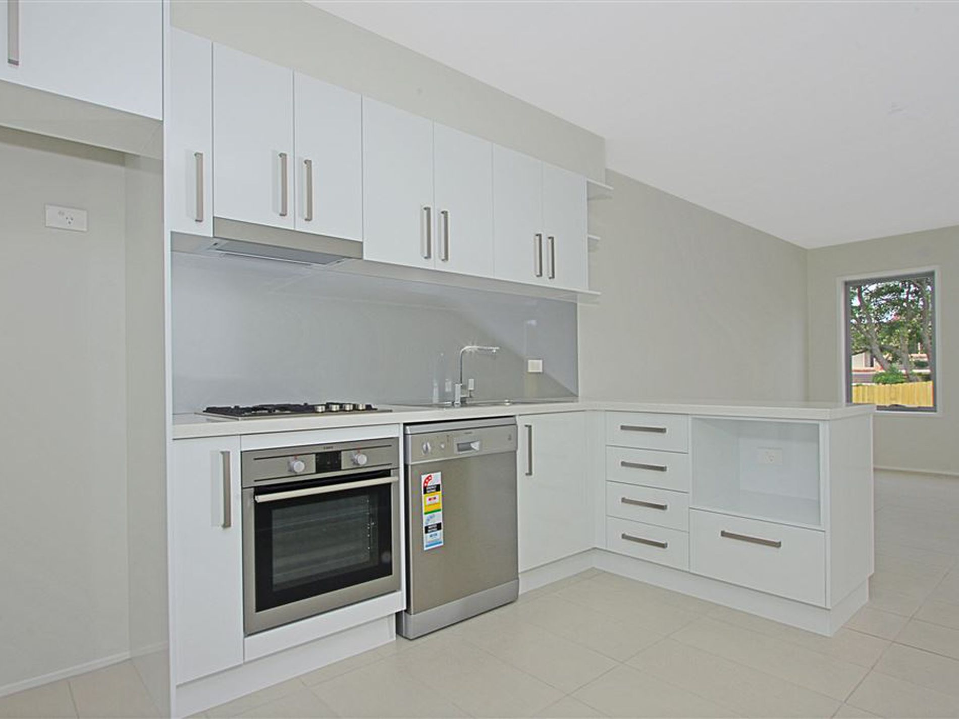 4 / 6 New Street, Ulladulla