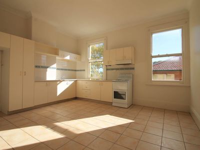 9 / 30 Forest Road, Arncliffe