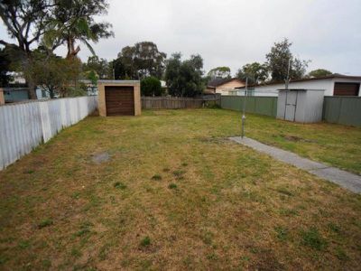 16 Mermaid Avenue, Hawks Nest