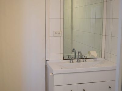 3 Lunik Court, Whittington