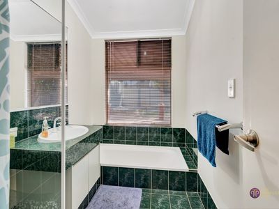 5 Debutante Close, Huntingdale