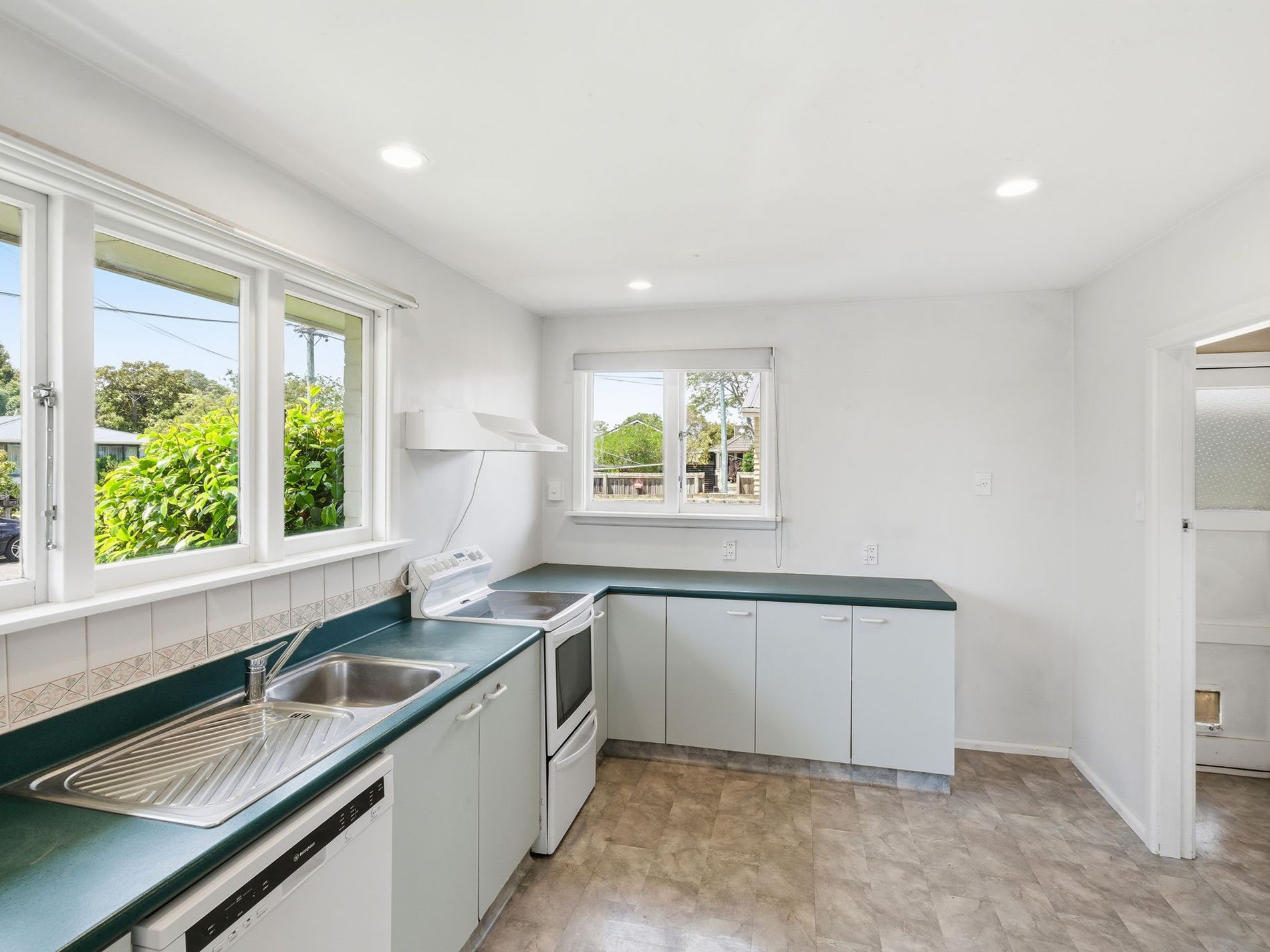 15 Wychwood Crescent, Bishopdale