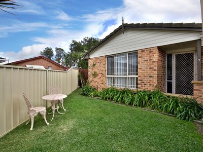 1 / 4 Ball Place, Albion Park Rail