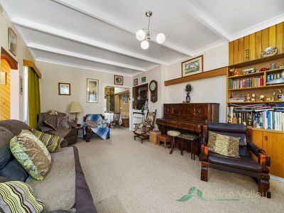 81 Lakeside Avenue, Mount Beauty